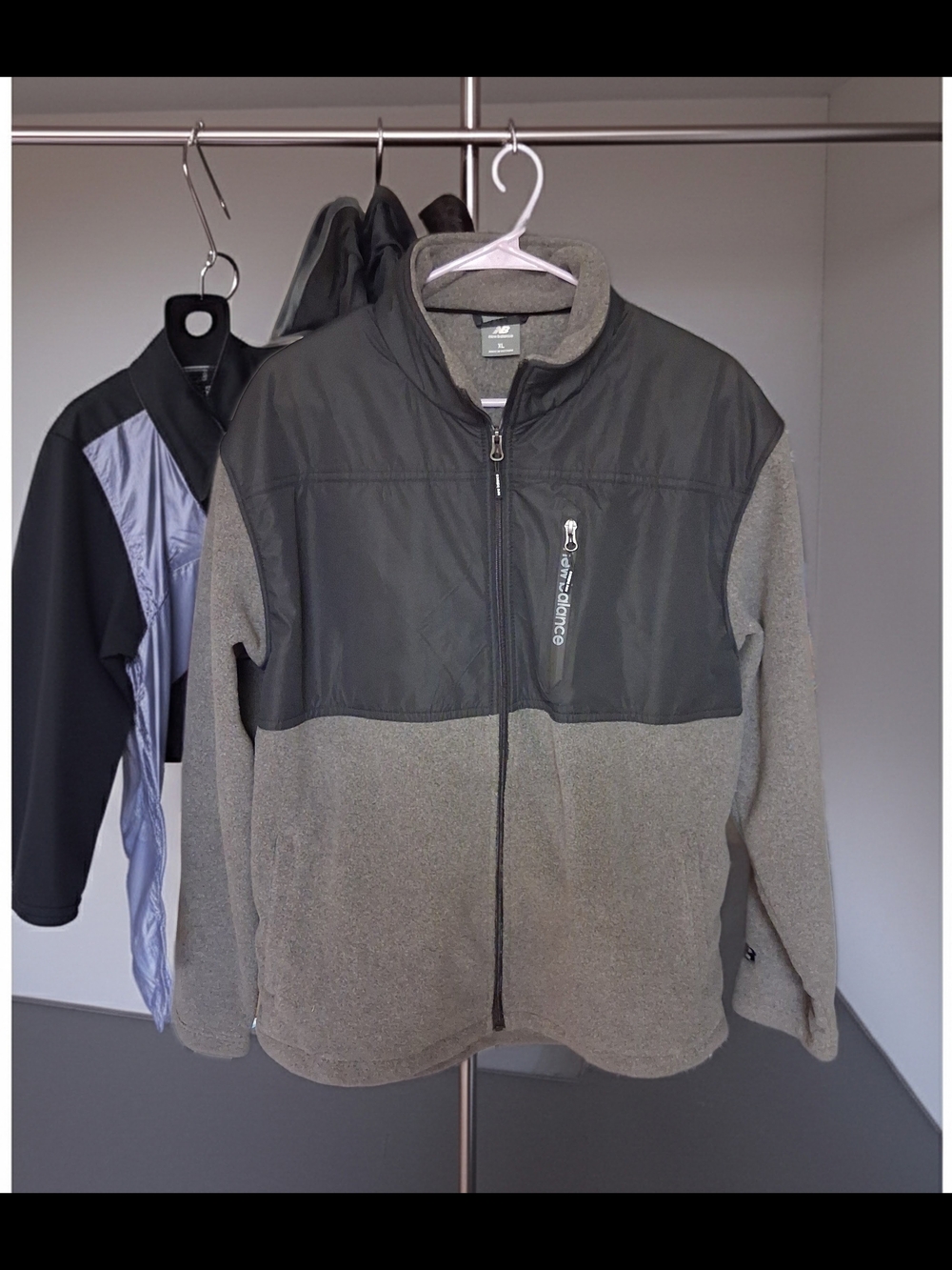 New Balance Men’s Gray and Black Performance Fleece Jacket